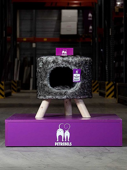 Kings & Queens Victoria 45 Grey